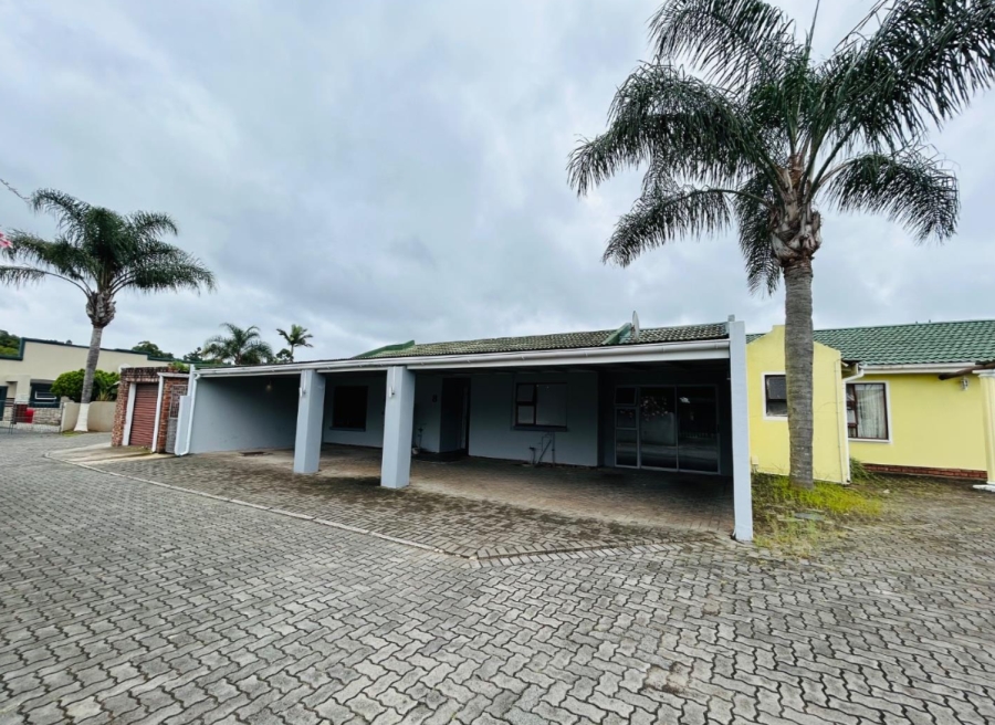 To Let 4 Bedroom Property for Rent in Dorchester Heights Eastern Cape